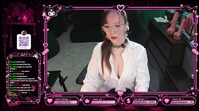 Maya_Violan Webbikameraesitys