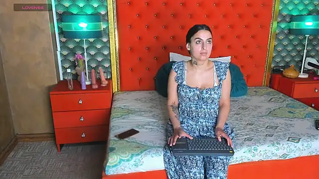 VallerieJones Live XXX-chat