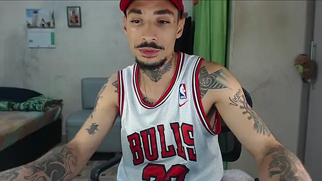 emiliano_hottt Pertunjukan Webcam