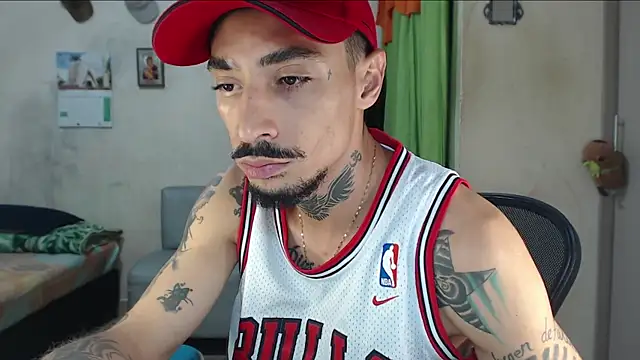 Show Webcam de emiliano_hottt