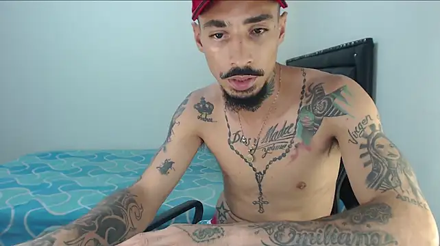 emiliano_hottt Webcamshow