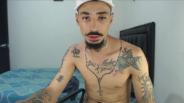 emiliano_hottt Chat XXX in diretta