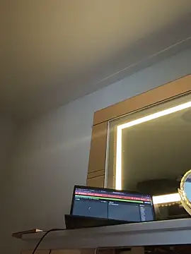 Živá chatovací místnost jailyncam_
