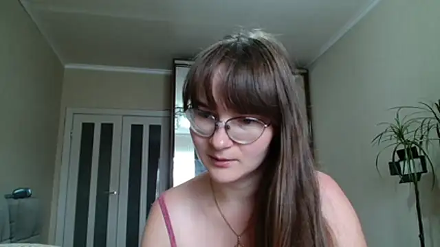 Živý XXX chat KiraGoldens