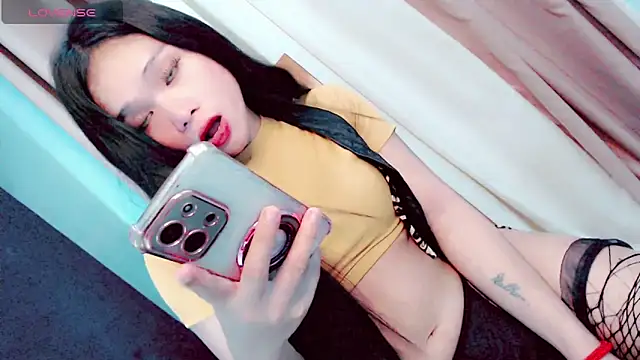 Littleslutty_baby Show Webcam