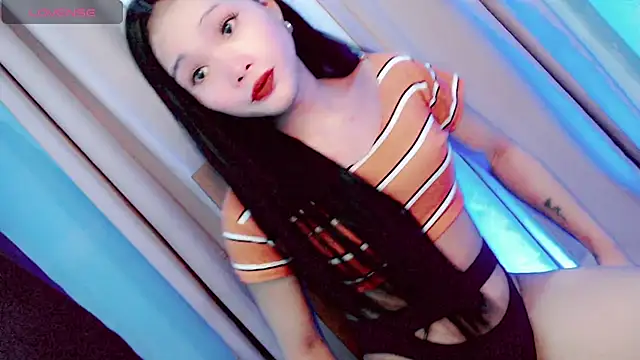 Show de Littleslutty_baby na webcam