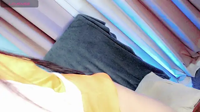 Littleslutty_baby's Webcam Show