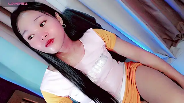 Littleslutty_baby webcam show