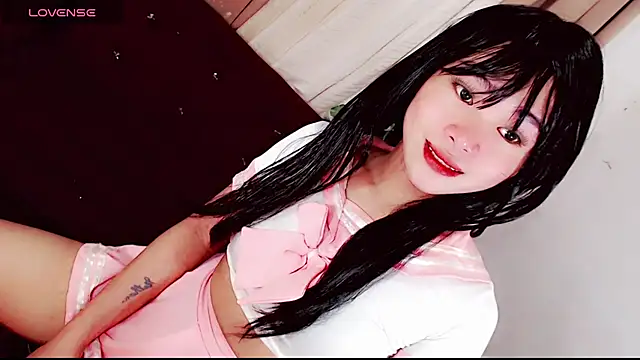 Amomentoflust202 Pertunjukan Webcam