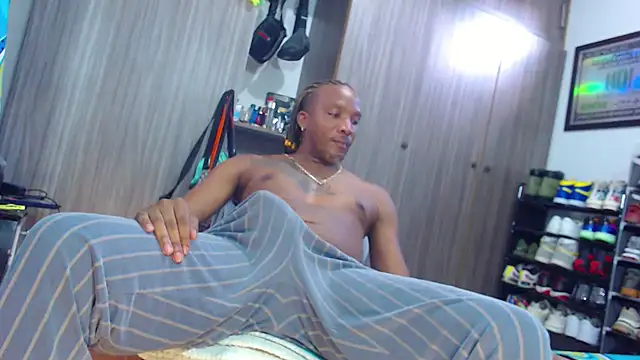 Pokazy przed kamerką – bigdickxblackx
