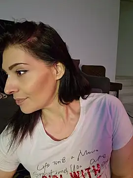 AryaSummersReal Webcam show