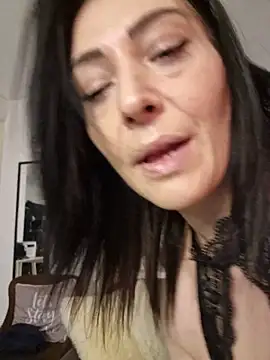 AryaSummersReal live XXX chat