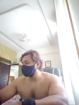 kaizercool1 Adlı Modelin Canlı XXX Sohbeti