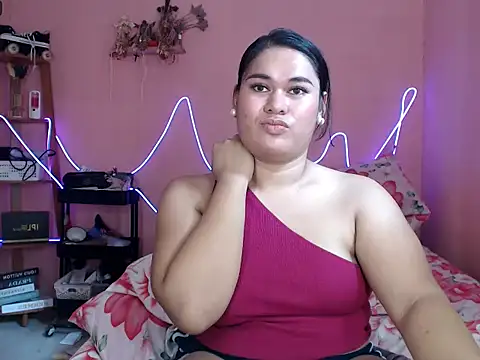 Miss_RebeccaLove Show in webcam
