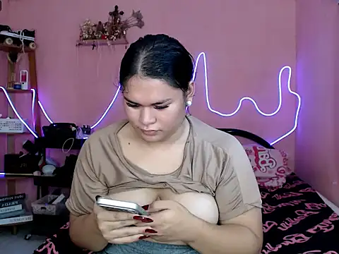 Miss_RebeccaLove's Webcam Show