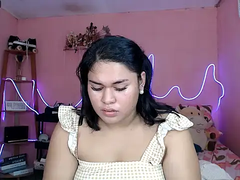 Miss_RebeccaLove Adlı Modelin Web Kamerası Şovu