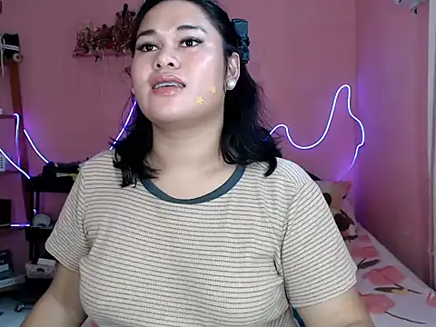 Miss_RebeccaLove ওয়েবক্যাম শো
