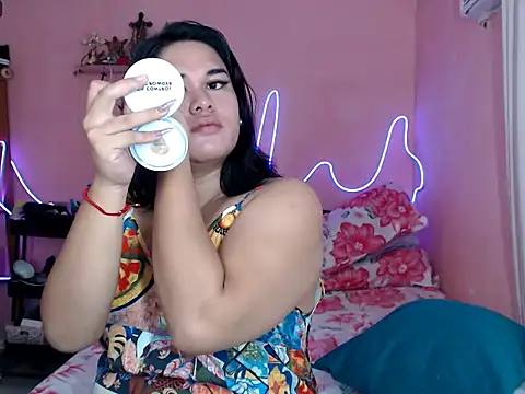 Miss_RebeccaLove's Webcam Show