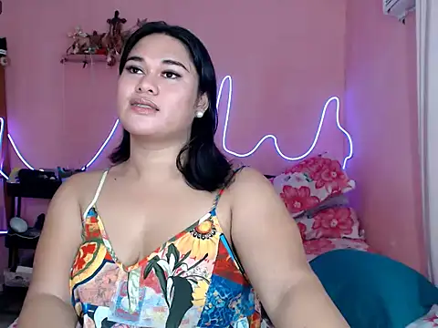 Miss_RebeccaLove Show in webcam