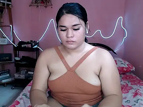 Miss_RebeccaLove Adlı Modelin Web Kamerası Şovu