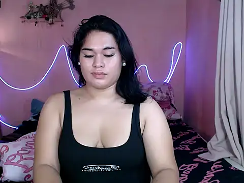 Pertunjukan Kamera Web imTHICK_Rebbecca