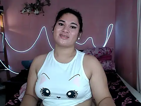 Show modela imTHICK_Rebbecca na web-kameri