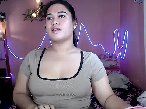 Pertunjukan Kamera Web imTHICK_Rebbecca