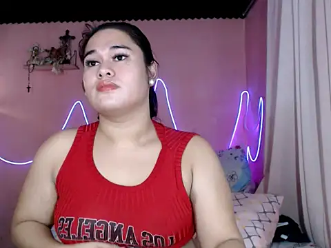 imTHICK_Rebbecca Show in webcam