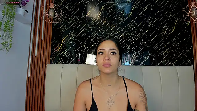 Tamara-evans Chat XXX in diretta