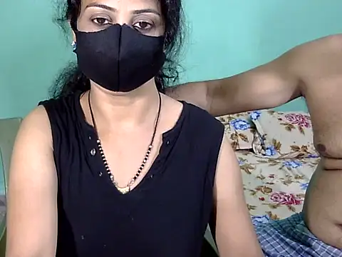Show modela Indian_Horny_Wife na web-kameri