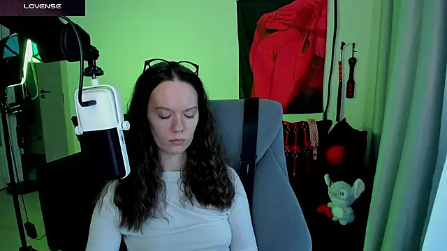 Goddess_of_Fertility Show in webcam