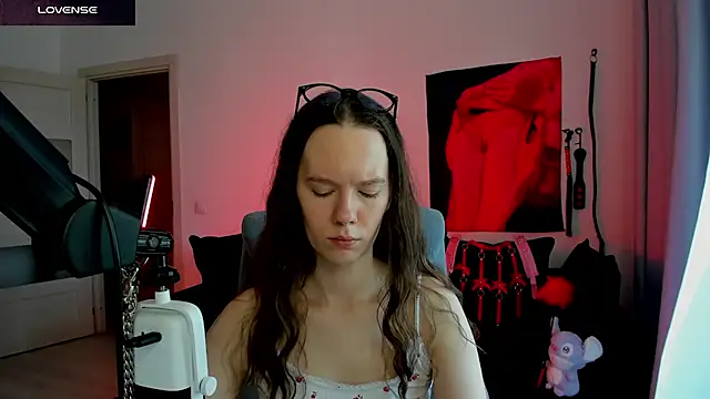 Vulgar_Tamer Show in webcam