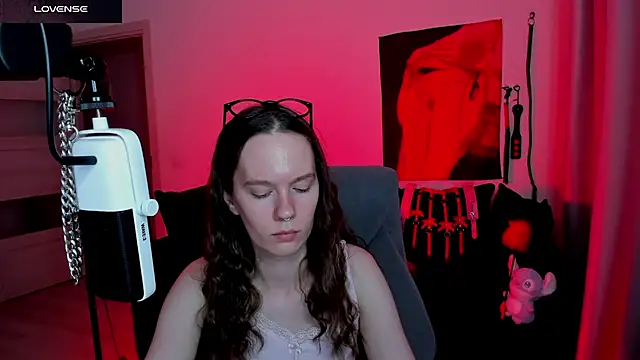 Vulgar_Tamer Show in webcam