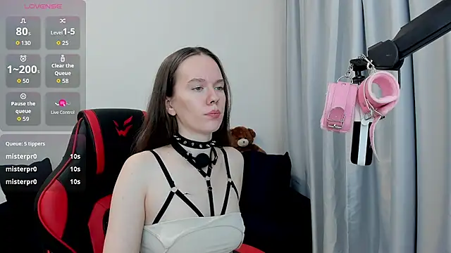 _velvet_whisper_ Chat XXX in diretta