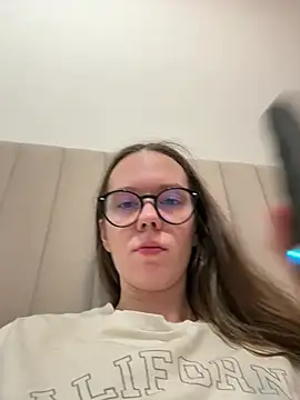 _velvet_whisper_ Chat XXX in diretta