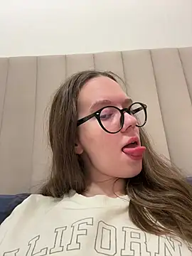 _velvet_whisper_ Live XXX Chat