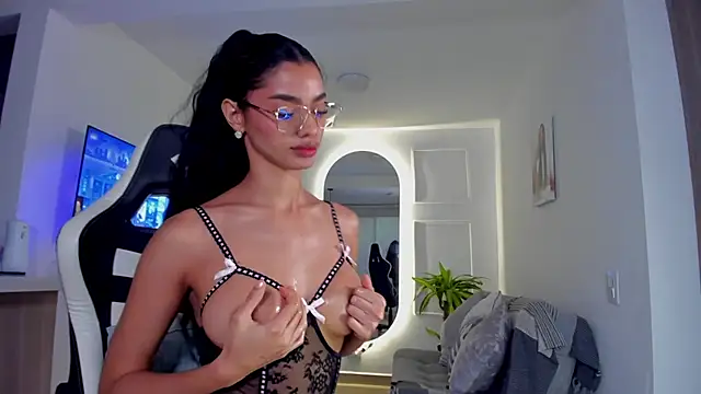 liagirl_cute's Live XXX Chat