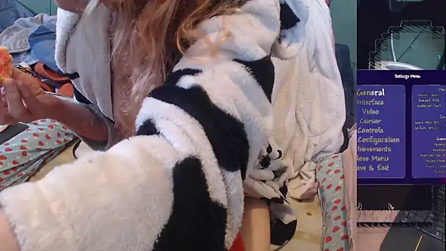 FutaChi Show in webcam