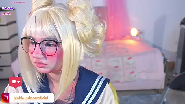 Pinkie_Princes Adlı Modelin Web Kamerası Şovu