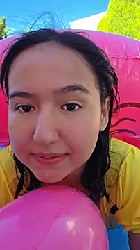 Pinkie_Princes Adlı Modelin Canlı Sohbet Odası