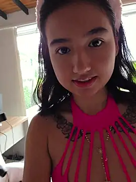 Pinkie_Princes Adlı Modelin Web Kamerası Şovu