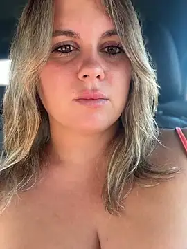 Show modela Samantha_official na web-kameri