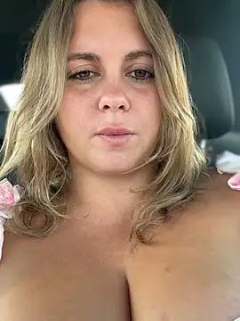 Show modela Samantha_official na web-kameri