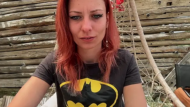 karo123421 élő XXX-chatje