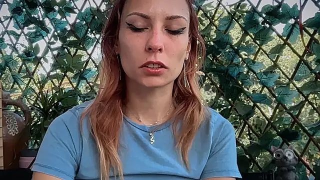 karo123421's Live XXX Chat