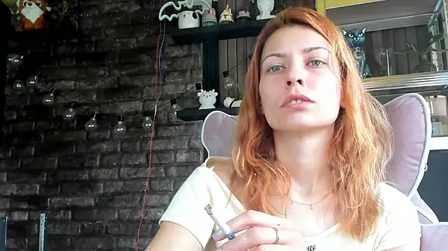 karo123421 Adlı Modelin Canlı XXX Sohbeti