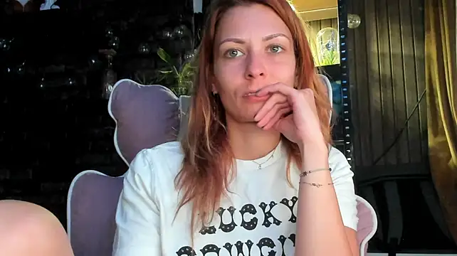 karo123421's Live XXX Chat