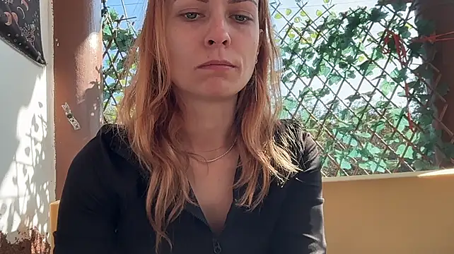 karo123421's Live XXX Chat