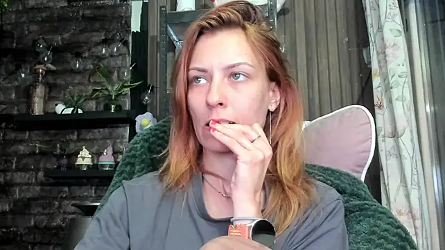 karo123421's Live XXX Chat