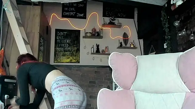 karo123421's Live XXX Chat